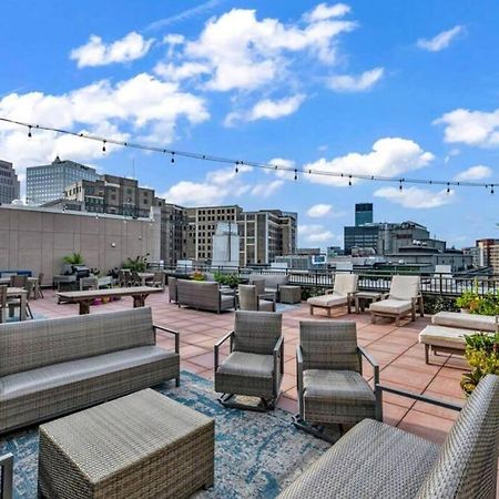 Apartament 2Br Unit In The Heart Of Dt On Playhouse Square, With Pool And Gym Access-1106 Cleveland Zewnętrze zdjęcie